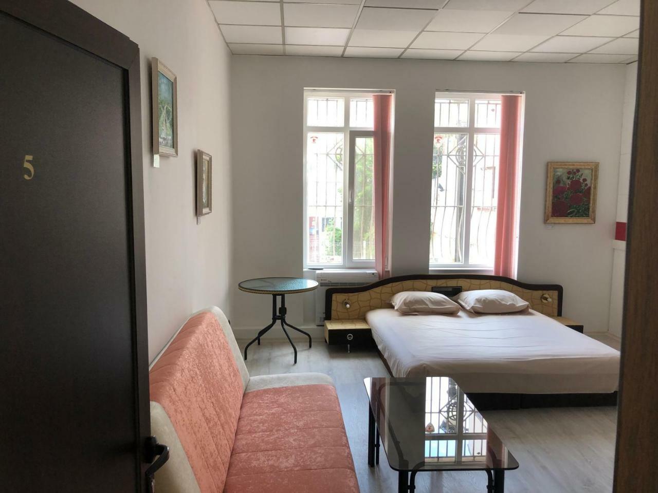 Guest Rooms Opera Plovdiv Exteriér fotografie